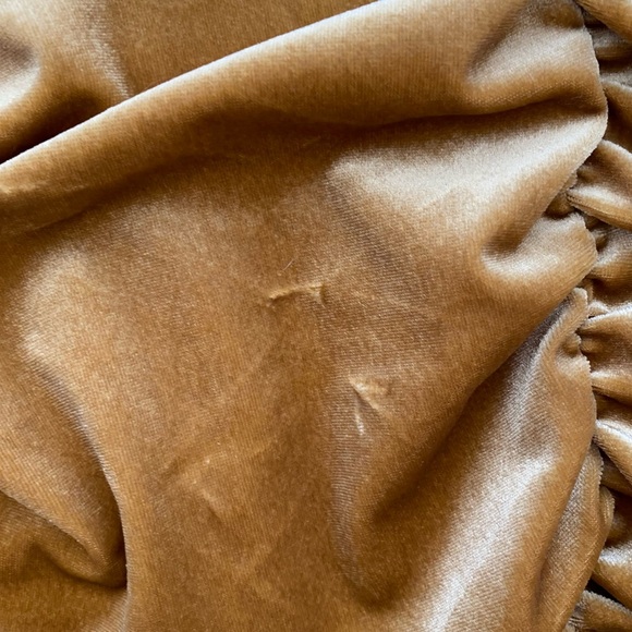 Boston Proper Gold Velvet Ruched Sweetheart Neckline Top Long Sleeve Shirt Top - Picture 9 of 9